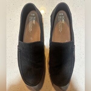 TOMS Men's Classic Black Loafers